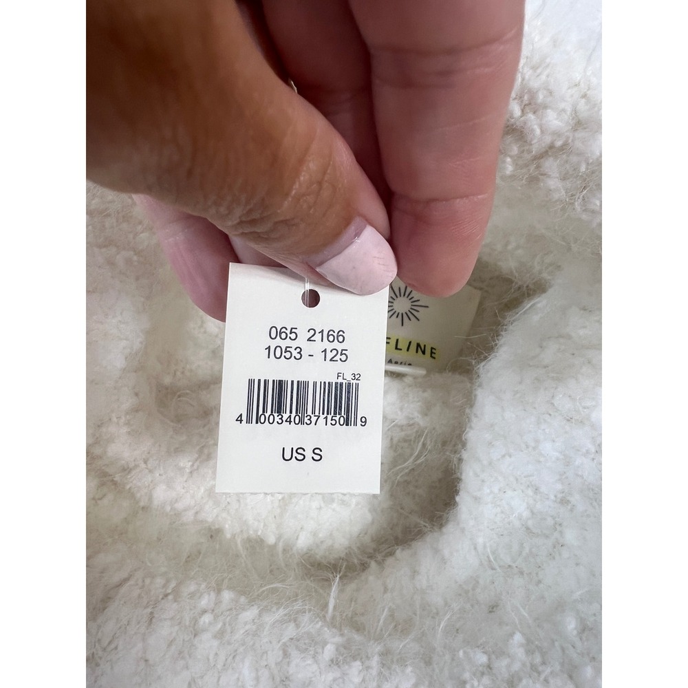 NWT OFFLINE by Aerie Womens Fuzzy Eyelash Turtleneck Sweater Cream Cozy Small - Picture 8 of 9